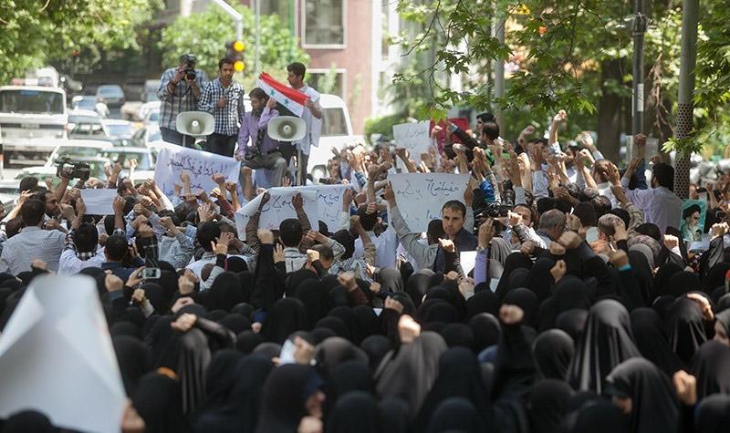 تجمع اساتید و دانشجویان دانشگاه شریف در حمایت از مردم یمن برگزار شد